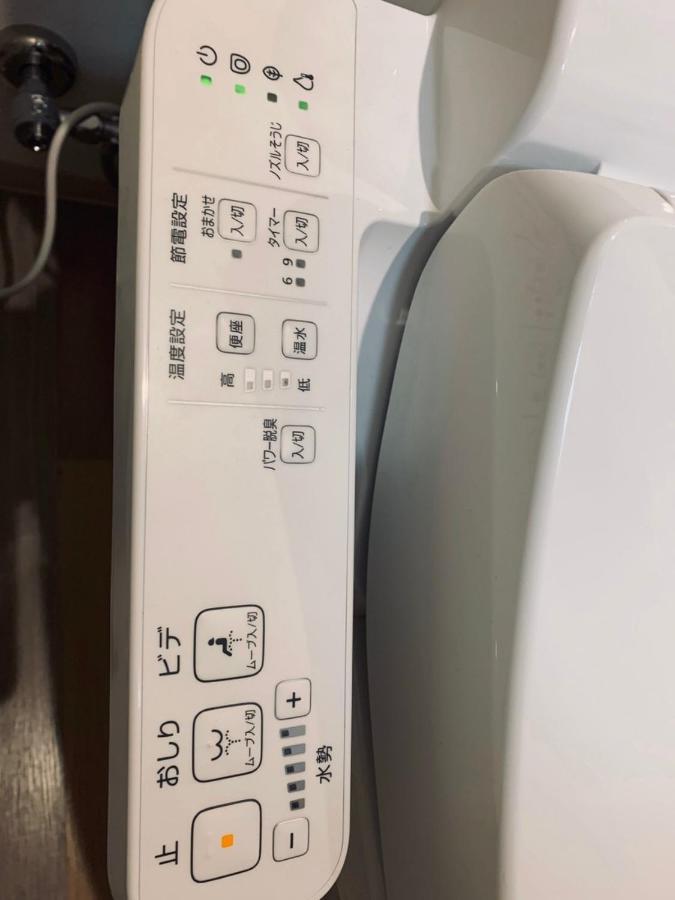 Wellstay Honmachi Osaka Exteriör bild